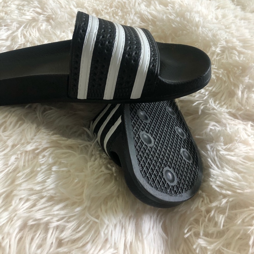 Adidas Women’s ADILETTE SLIDES-Black